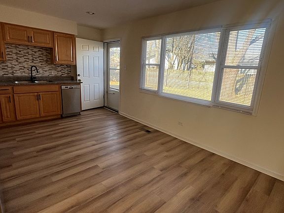 5th image of 1230 E 156th St