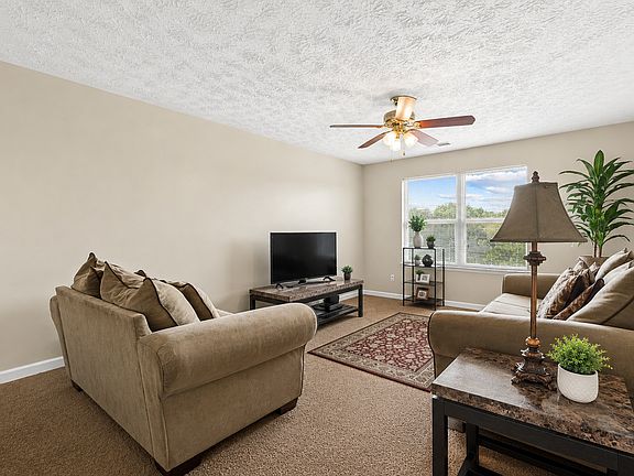 3rd image of 12303 Waldrop Pl