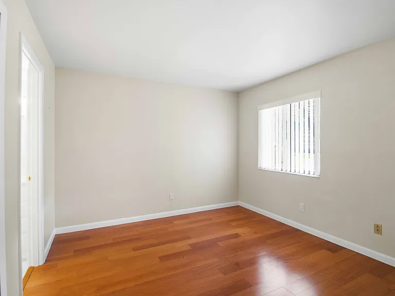 4620 Longwater Chase #4620 — Photo 29