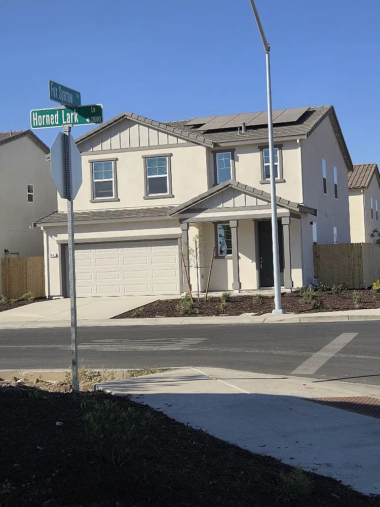 4 bed, 2259 sqft, $3,250 — Photo 1