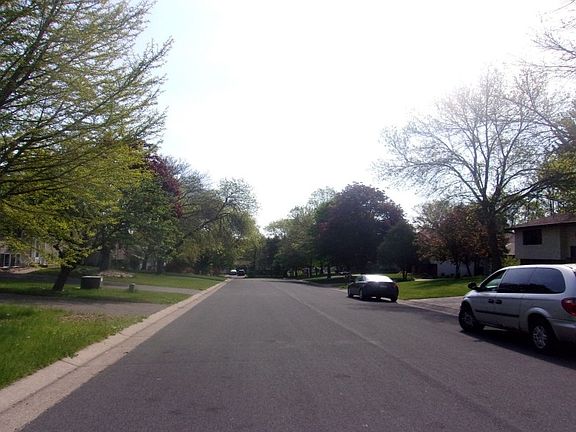 4th image of 363 Millwood St