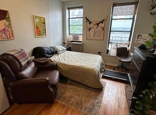 324 E 8th St #5D, New York, NY 10009