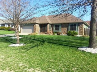 3715 W Kingsley St, Springfield, MO 65807