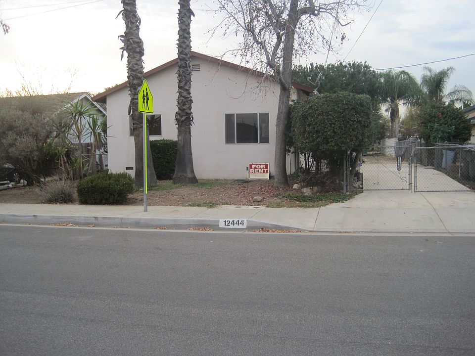 1st image of 12444 Yorba Ave #1