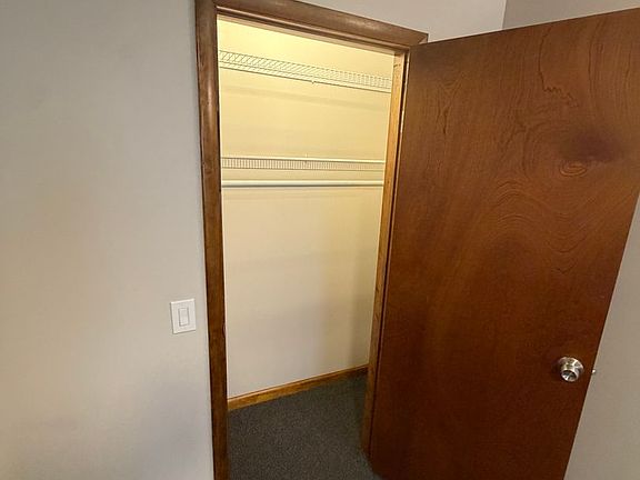 4th image of 602 W 5th St #4