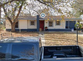 526 Blakeley Dr, San Antonio, TX 78209