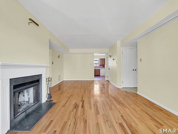 2nd image of 80 Front Street #80