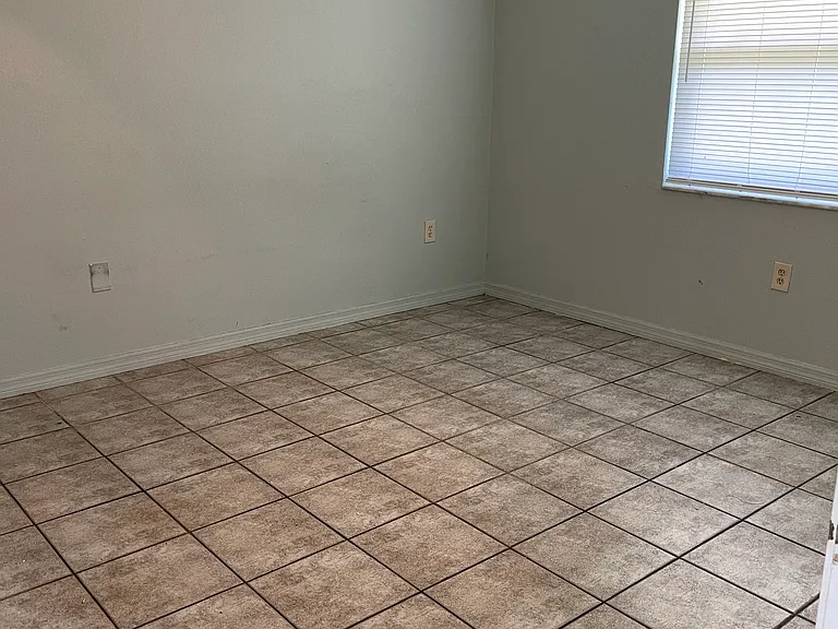 1681 Ann Dr — Photo 10