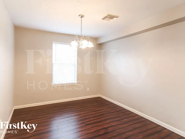 21407 Park Downe Ln — Photo 3
