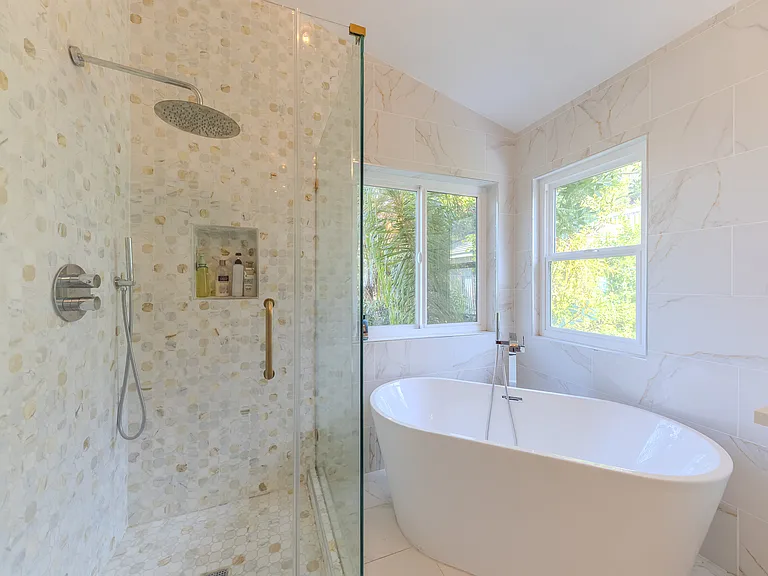 2416 Martingail Dr — Photo 29