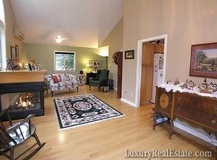 107 Emily Rd, Sunapee, NH 03782