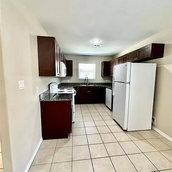 127 S Bend Ct #B — Photo 10