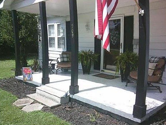 3rd image of 509 N Rosemary Ave