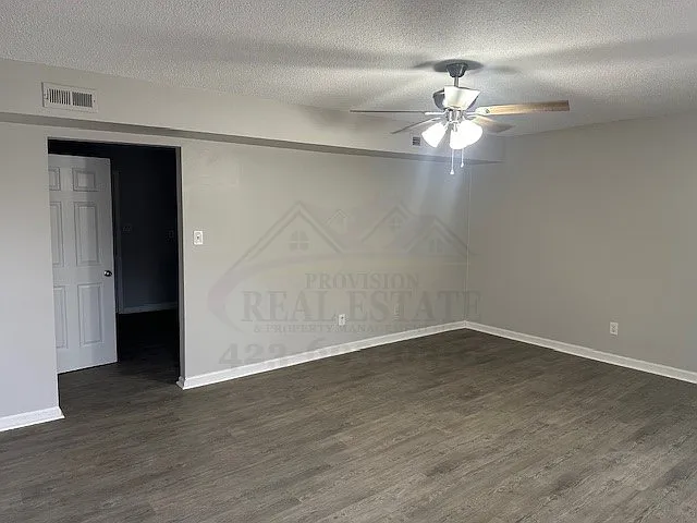 2 bed, 2.0 bath, $1,095 — Photo 2