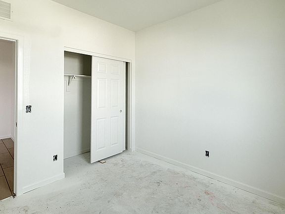 5th image of 47677 W KENNER Drive