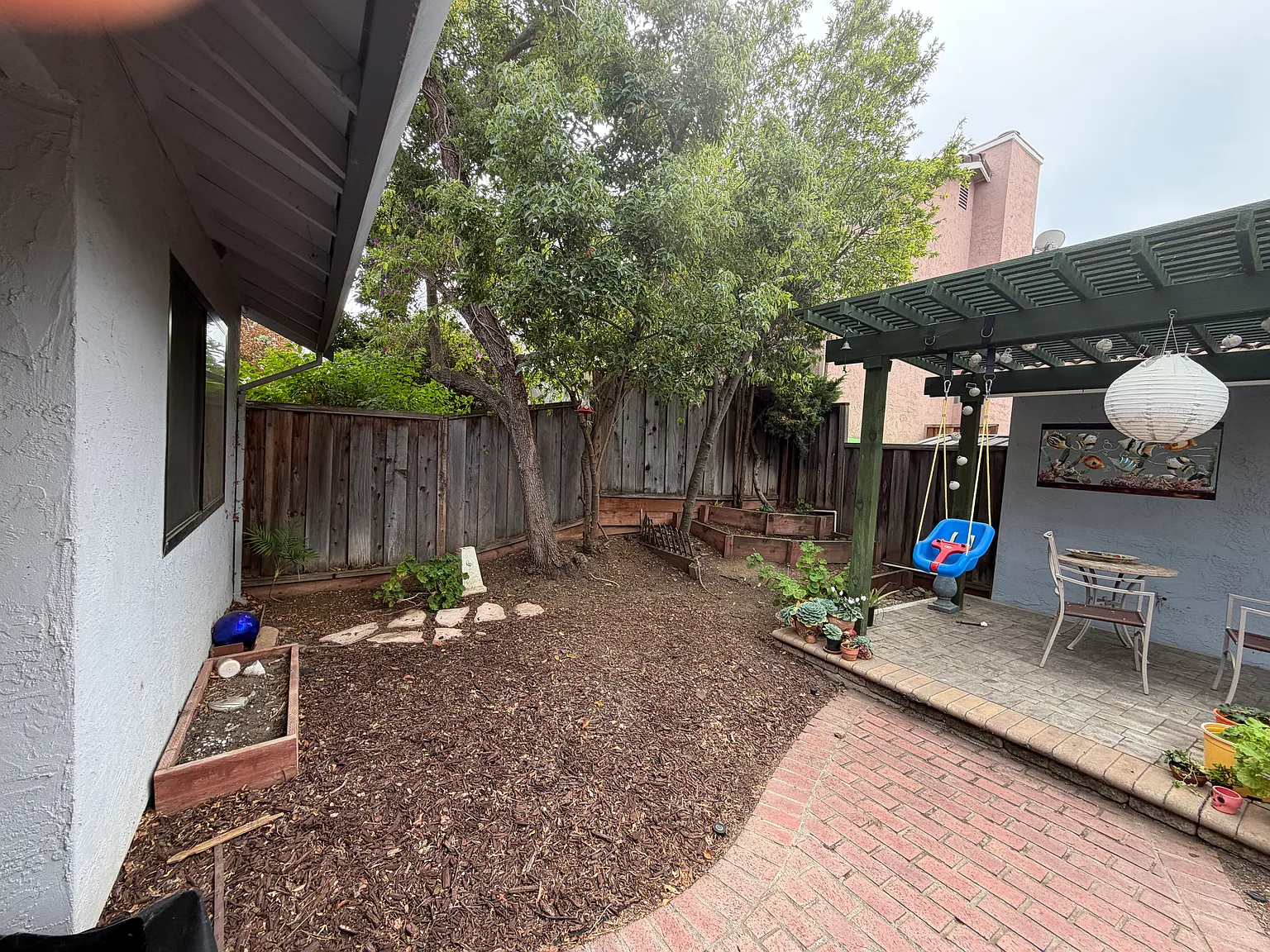 3 bed, 1222 sqft, $3,800 — Photo 4