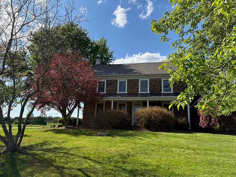 644 Bucks Rd — Photo 2