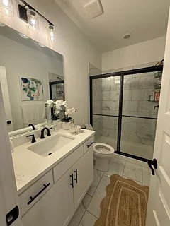 1611 Brooks Ave #1 — Photo 9