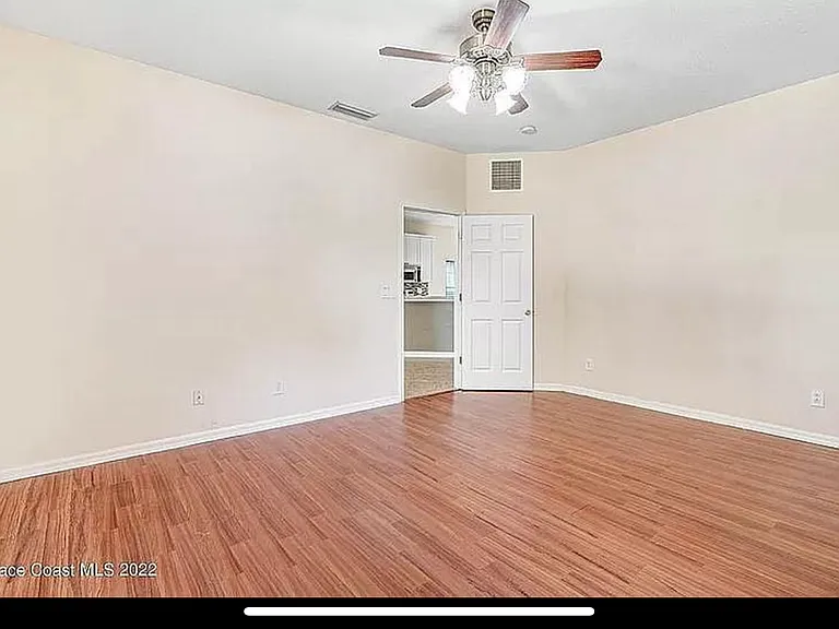 6047 Indigo Crossing Dr — Photo 12