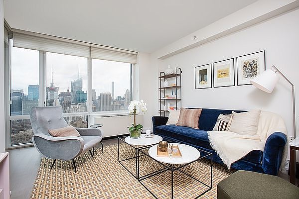 1st image of 125 W 31st St APT 27H