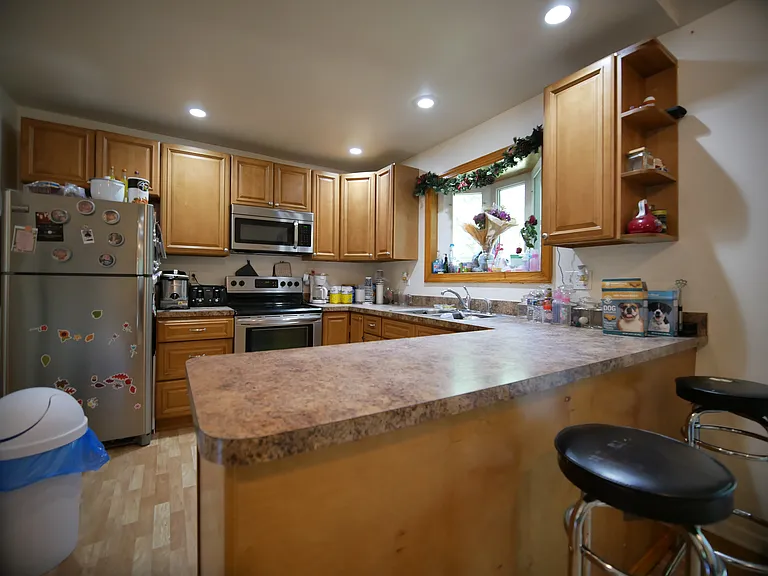 58 Dahlia St — Photo 2