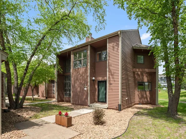 1335 Spencer Rd W, Saint Paul, MN 55108