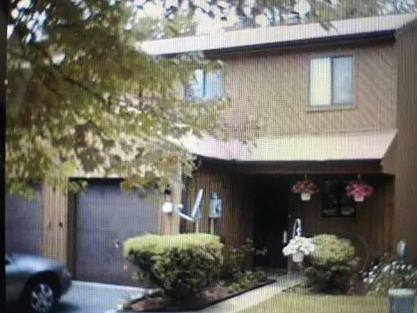 18 Palm Ct — Photo 4