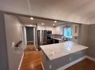 2820 S Acoma St, Englewood, CO 80110