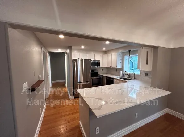 2820 S Acoma St, Englewood, CO 80110