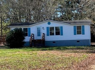 3329 Robinson Ferry Rd, White Plains, VA 23893