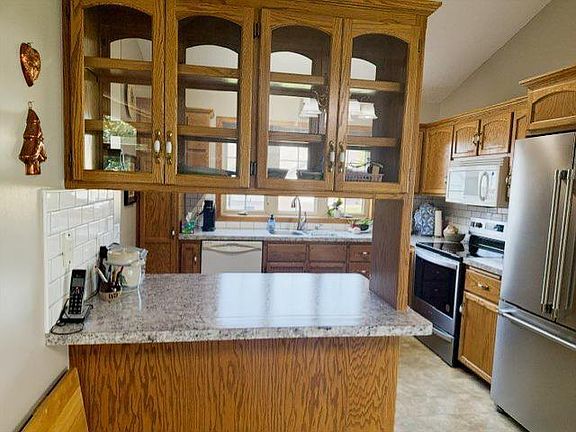 5th image of 14361 Hummingbird St NW