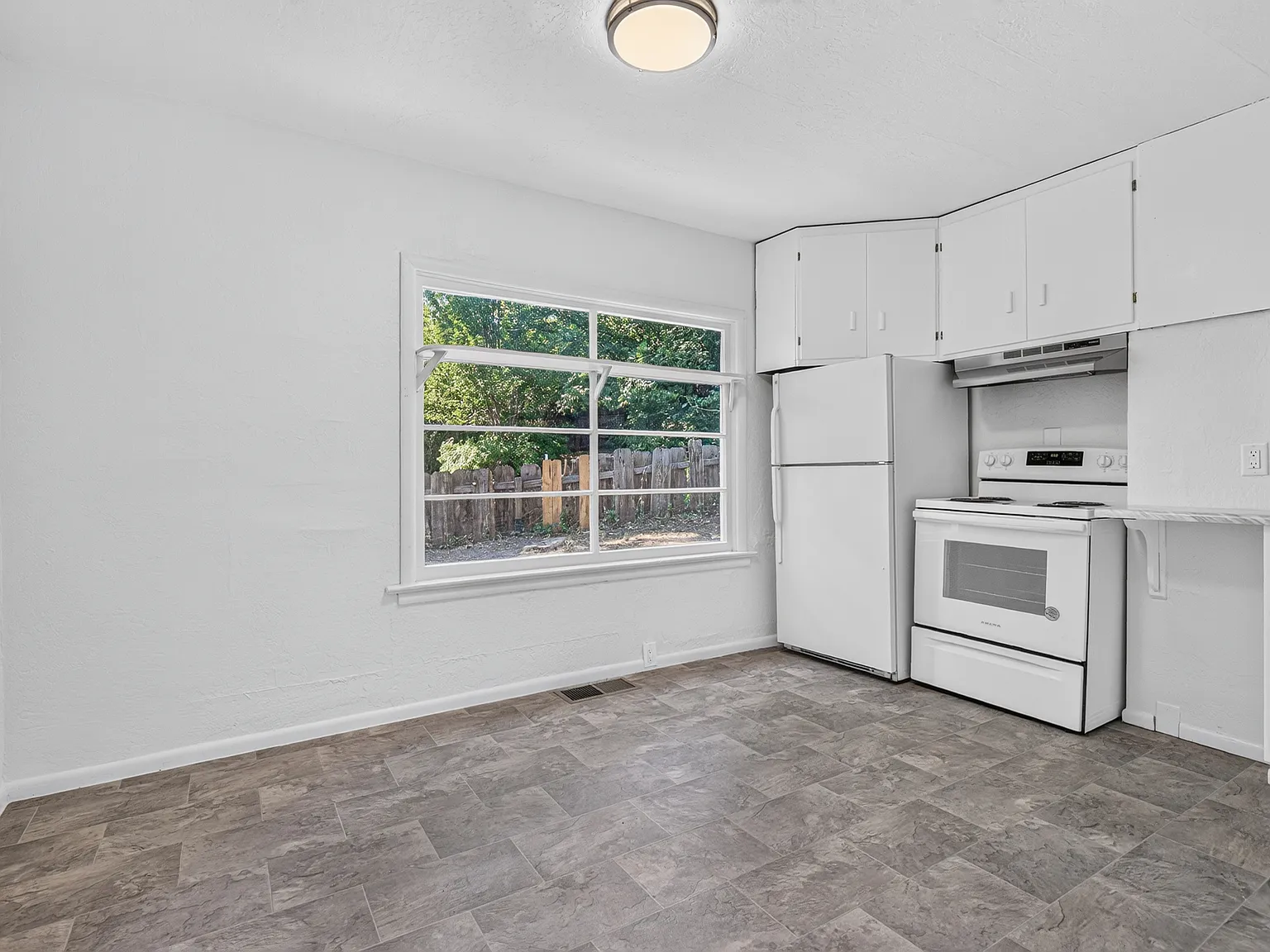 2 bed, $1,395 — Photo 3