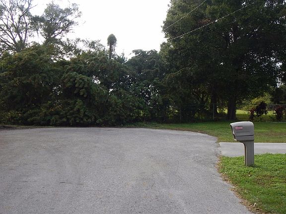 5th image of 3605 Edna Ct