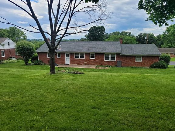 2nd image of 561 Broadview Dr