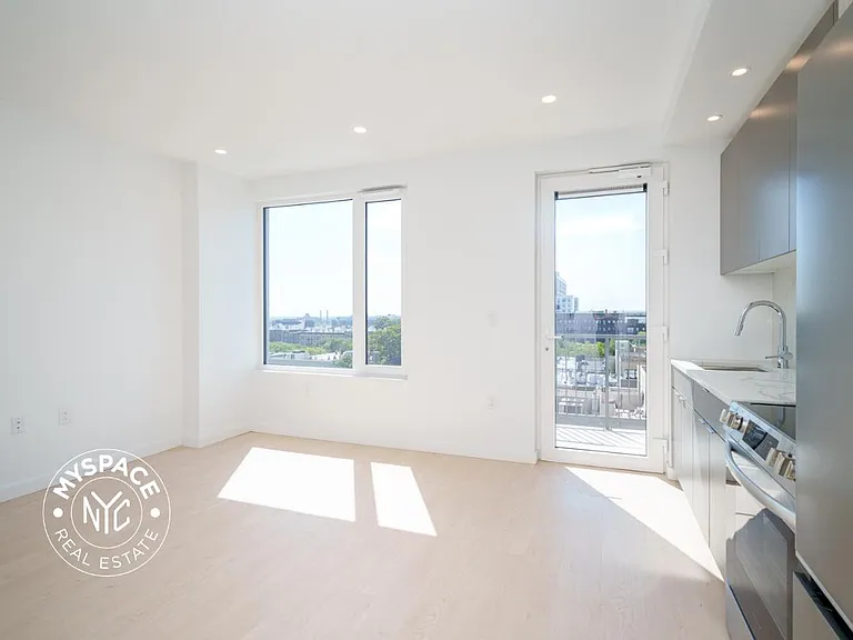 1499 Bedford Ave #9G — Photo 1