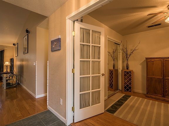 4th image of 3412 Zurich Ln