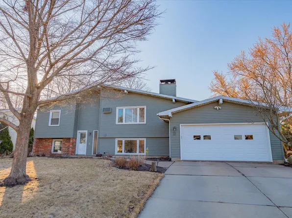 211-213 Tower Dr, Sun Prairie, WI 53590