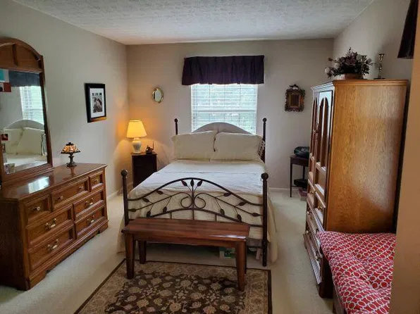 5357 Portland St APT 304, Columbus, OH 43235