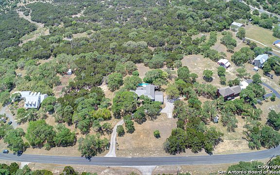 2nd image of 2962 Barton Hill Dr