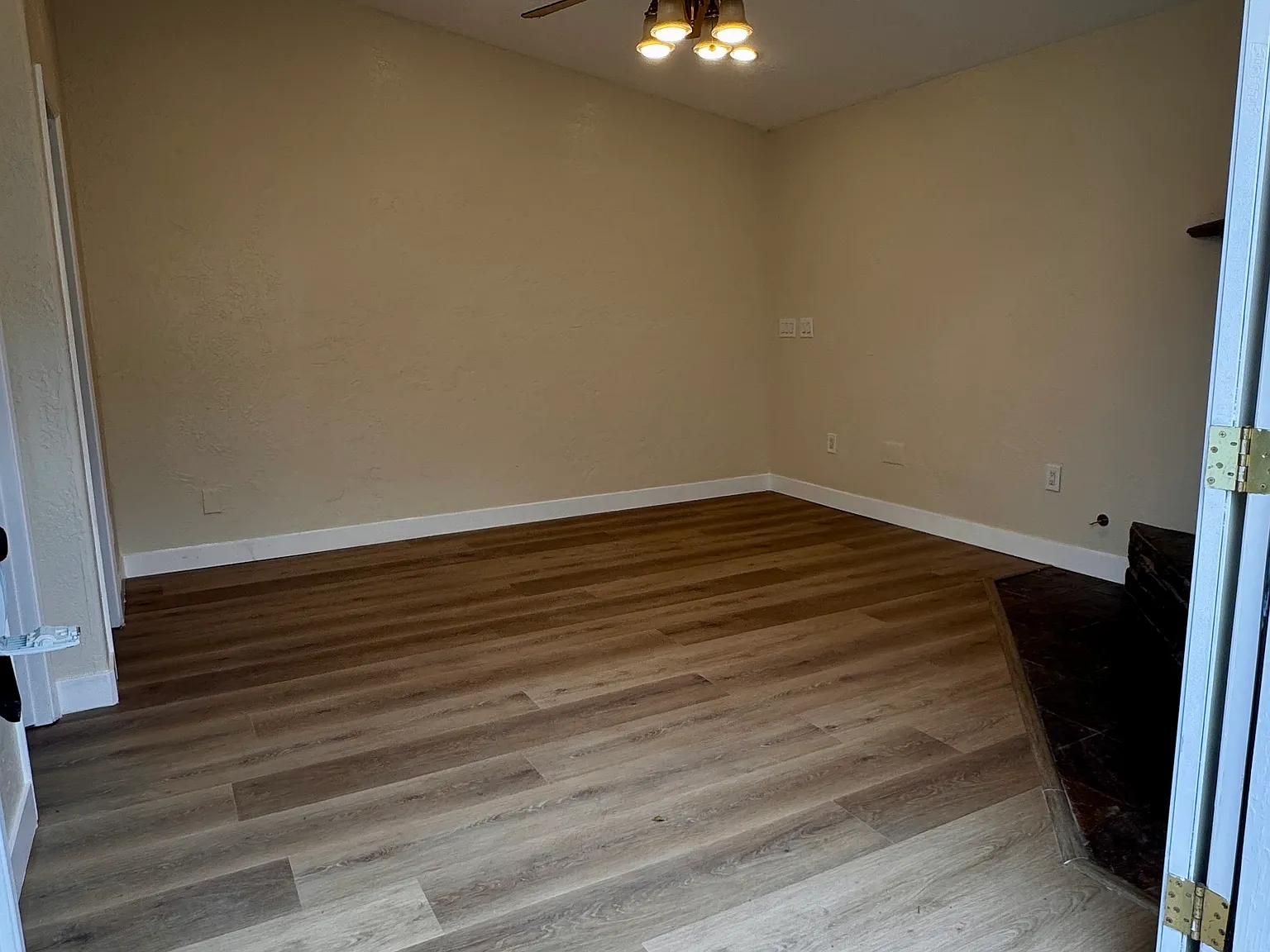 Studio, 303 sqft, $2,150 — Photo 2