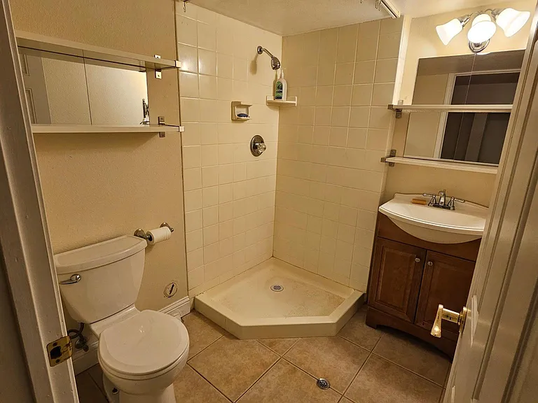6306 SW 30th Ave — Photo 12