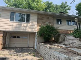7256 W Mineral Point Rd, Verona, WI 53593