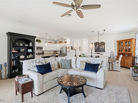 5th image of 17884 Woodland Ct