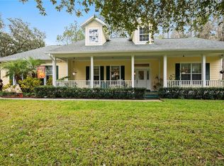 26334 Lawrence Ave, Zephyrhills, FL 33544