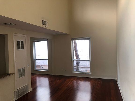 4th image of 2800 Cole St APT 208C