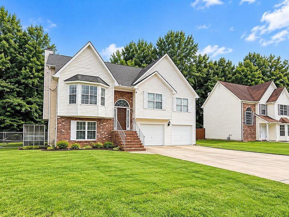 1st image of 2759 Cedar Tree Ln