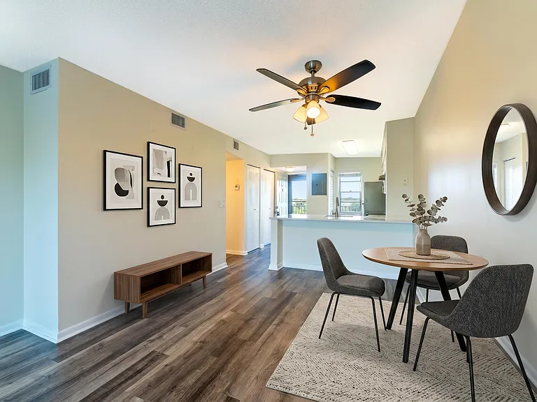 2226 N Cypress Bend Dr #308 — Photo 6