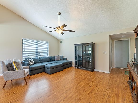 5th image of 11145 NW 26th Street