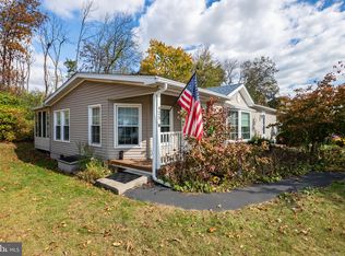 425 Cedar Ln, Birdsboro, PA 19508