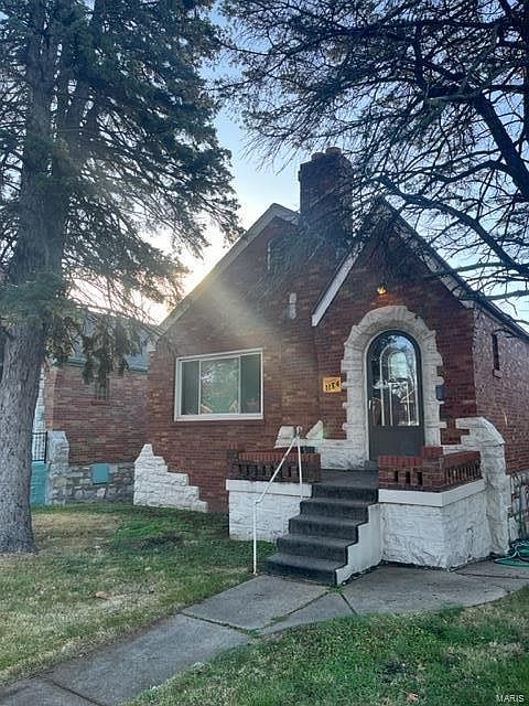 2nd image of 1188 Riverview Blvd